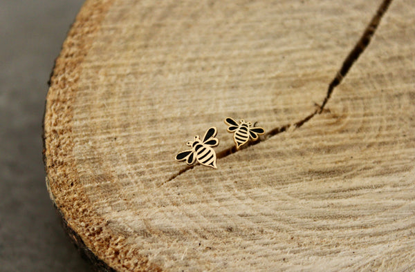 Bee Enamel Stud