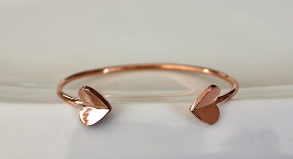 Curved Duo Heart Cuff